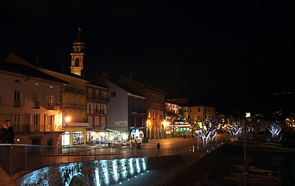 File:Ascona Nacht.jpg