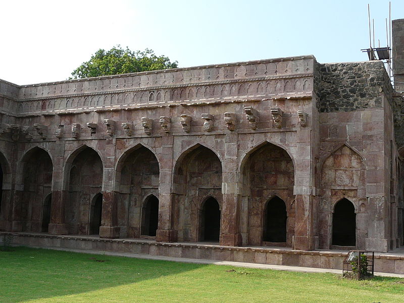 File:Ashrafi Mahal facade (3926335319).jpg