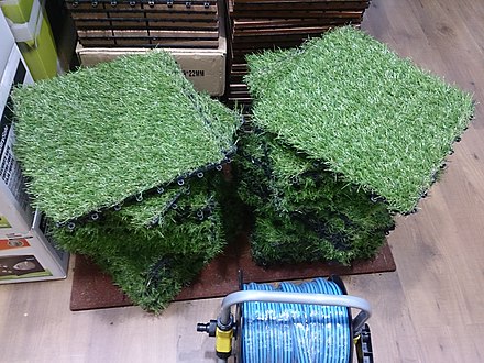 Artificial turf square mats