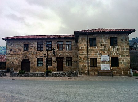 Ayuntamiento de Saro.jpg