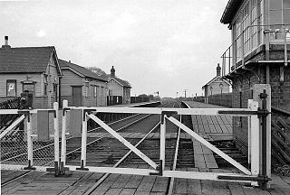 <span class="mw-page-title-main">Barlow railway station</span> Disused railway station in North Yorkshire, England