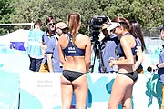 Deutsch: Beachvolleyball bei den Olympischen Jugendspielen 2018; Tag 9, 15. Oktober 2018; Mädchen, Viertelfinale: USA-Spanien 2–1 (21–19/17–21/15–9) English: Beach volleyball at the 2018 Summer Youth Olympics at 15 October 2018 – Girls Quarterfinals: USA-Spain 2–1 (21–19/17–21/15–9)