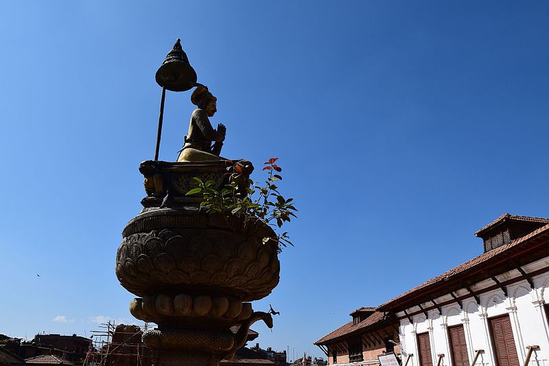 File:Bhaktapur, Nepal 2016 (30986185934).jpg