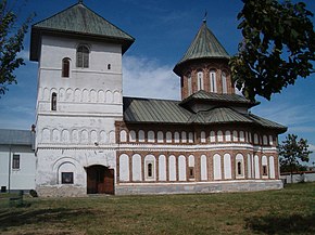 Biserica Manastirii Jitianu 2.jpg