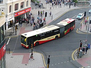 <span class="mw-page-title-main">Articulated bus</span> Articulated vehicle used in public transportation