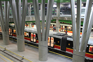 Stadion Narodowy (métro de Varsovie)