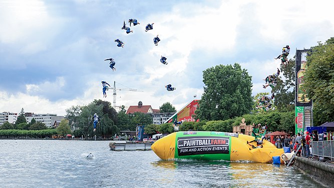 Blobbing in Zug, Switzerland