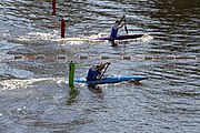 Deutsch: Kanusport bei den Olympischen Jugendspielen 2018; Tag 10, 16. Oktober 2018; Finalrennen Mädchen Einer-Canadier-Slalom: Doriane Delassus (Frankreich) - Zola Lewandowski (Deutschland) English: Canoeing at the 2018 Summer Youth Olympics at 16 October 2018 – Girls' C1 slalom Gold Medal Race: Doriane Delassus (France) - Zola Lewandowski (Germany)