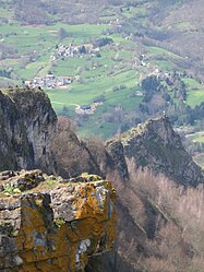 Vue sur la vallée du Lez depuis le Cap de la Pène