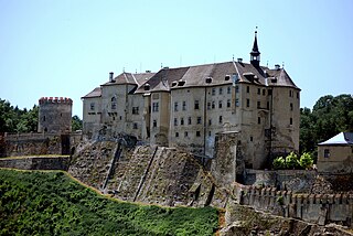 <span class="mw-page-title-main">Český Šternberk Castle</span> 13th c. Bohemian castle