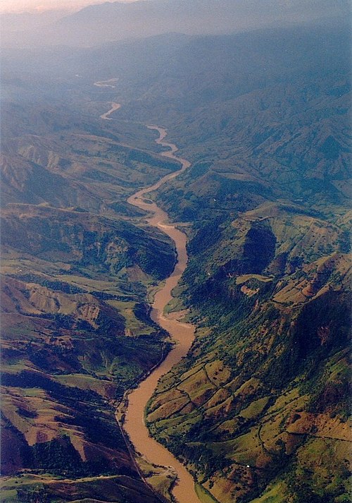 Река магдалена. Река Каука в Колумбии. Река Магдалена в Колумбии. Долины реки Каука.
