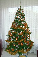 Feather Christmas tree - Wikipedia