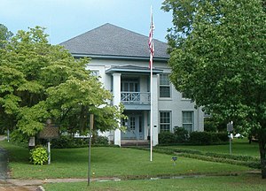 Clay County Courthouse in Fort Gaines Georgia.jpg