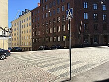 Cobblestone zebra crossing crosswalk (42146799470).jpg