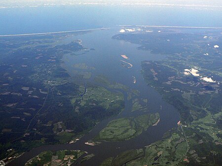 Columbia River 07787