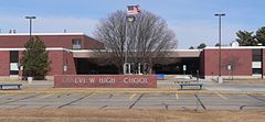 Columbus Lakeview High School S entrance 1.JPG