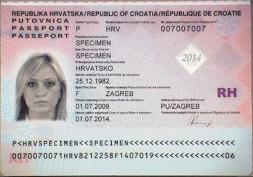 Croatian passport data page.jpg