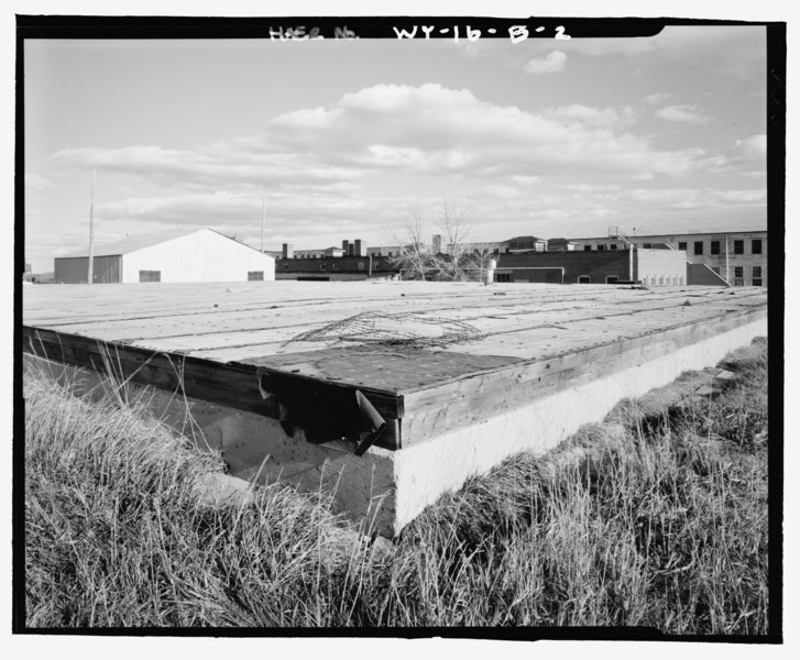 File:DETAIL, TOP OF RESERVOIR, VIEW TO NORTHEAST - Wyoming Air National Guard Base, Water Storage Reservoir, Cheyenne Airport, Cheyenne, Laramie County, WY HAER WY-16-B-2.tif