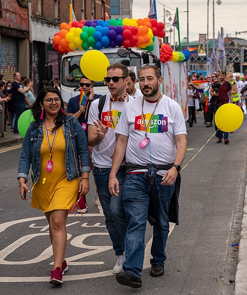 File:DUBLIN LGBTQ PRIDE PARADE 2019 -NEAR MOSS STREET - TALBOT BRIDGE--153865 (48154503531).jpg