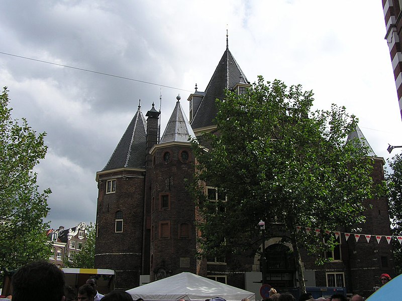 File:De Wallen, Amsterdam, Netherlands - panoramio (2).jpg