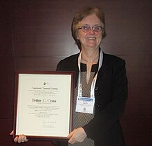 Debbie Crans, 2015 Cope Scholar Ödülünü aldıktan sonra