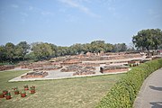 dhamek pstupa complex, ruins of the living quaters of the monks