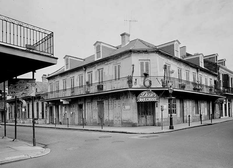 File:Dixie's Bar of Music, 1964 - 701 Bourbon Street, New Orleans.jpg