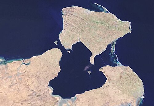 صورة فضائية تظهر موقع رأس المرمورة قرب جزيرة جربة في الجنوب الشرقي التونسي
