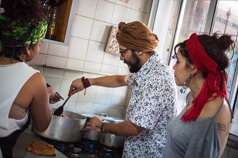 File:Domingo na Casa Cultura de Refugiados (20245780125).jpg