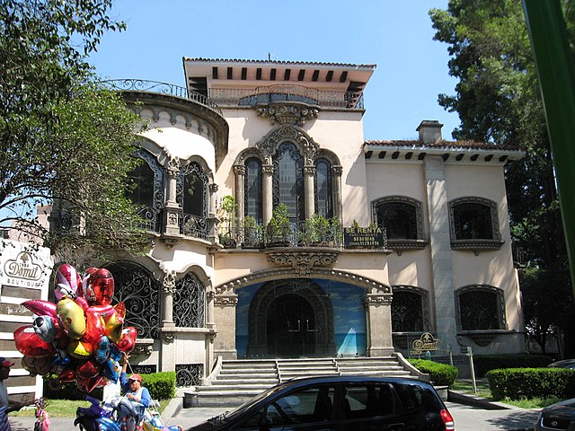 Early 20th-century house in Polanco