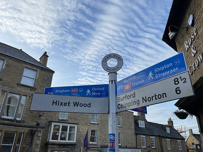 File:European walking route sign in Britain.jpeg