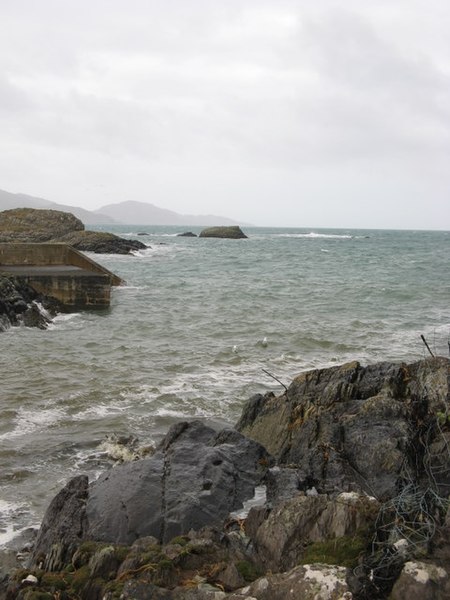 File:Eyeries quay - geograph.org.uk - 1167110.jpg