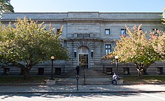 Fall River Public Library's main building in 2013 Fall River Public Library 2013.jpg