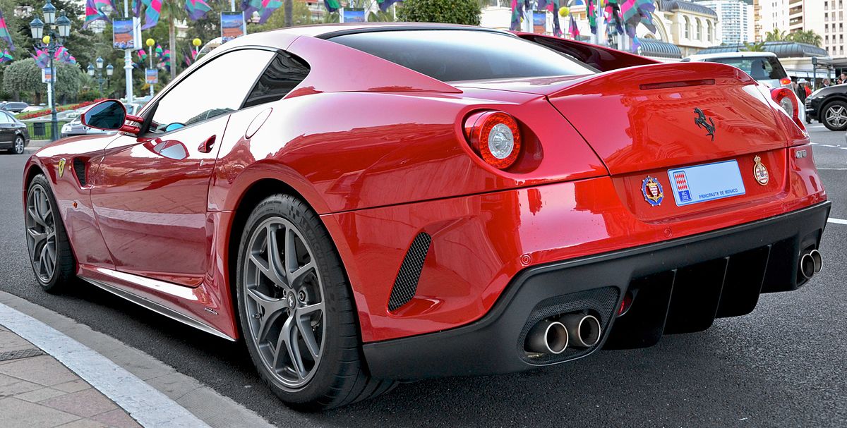 Ferrari 599 GTO красная