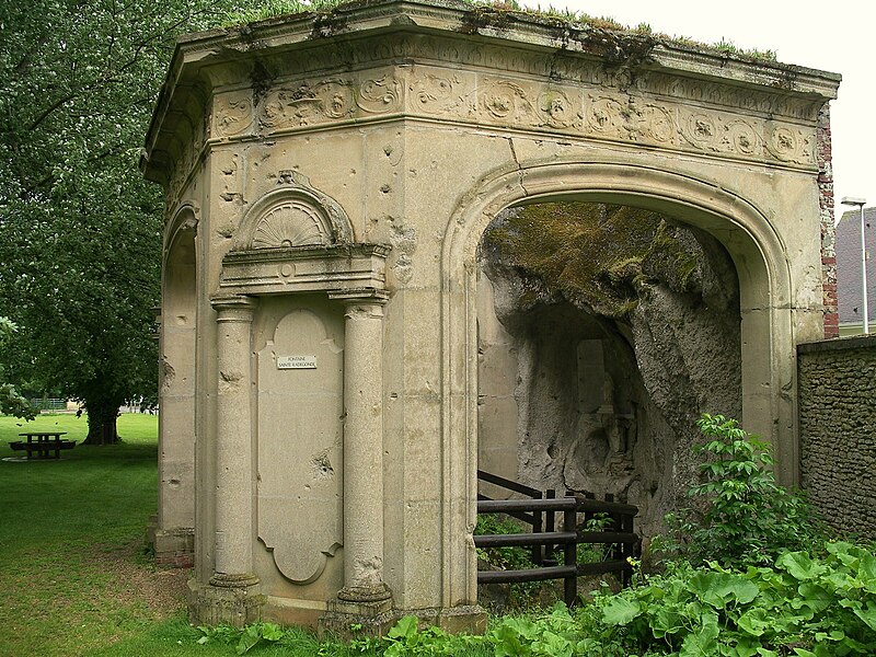 File:Fontaine Ste Radegonde Cagny.JPG