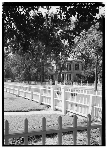 File:GENERAL VIEW - King William Street, 300 Block, San Antonio, Bexar County, TX HABS TEX,15-SANT,31-1.tif