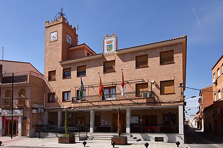 Gerindote, Ayuntamiento