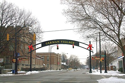 Die Dreharbeiten fanden unter an­de­rem im German Village Historic District in Hamilton statt