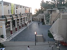 Getty Villa - Exterior (3151147955).jpg