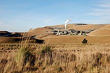 Macraes Gold mine and mill, 2007. Gold mine and mill, Macraes Flat, 2007.jpg