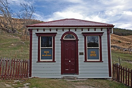 Fail:Gold_office,_St._Bathans,_Otago,_New_Zealand.jpg