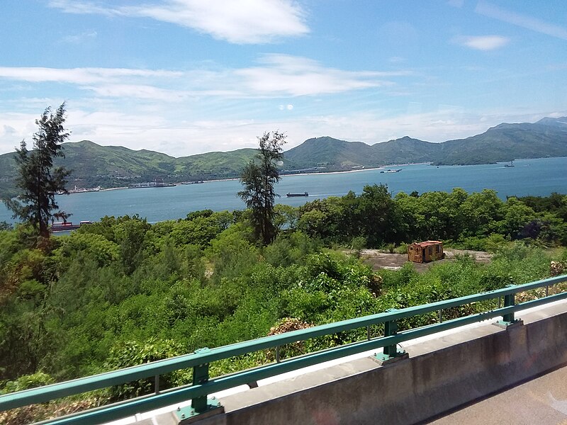 File:HK Bus 962 view 屯門公路 Tuen Mun Road 深井 Sham Tseng August 2018 SSG 10.jpg