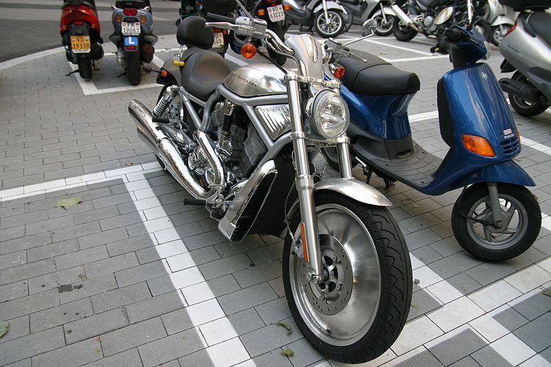 File:HarleyDavidson-img 0299.jpg