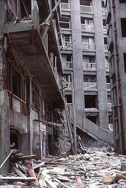 File:Hashima 57 Building-01.jpg