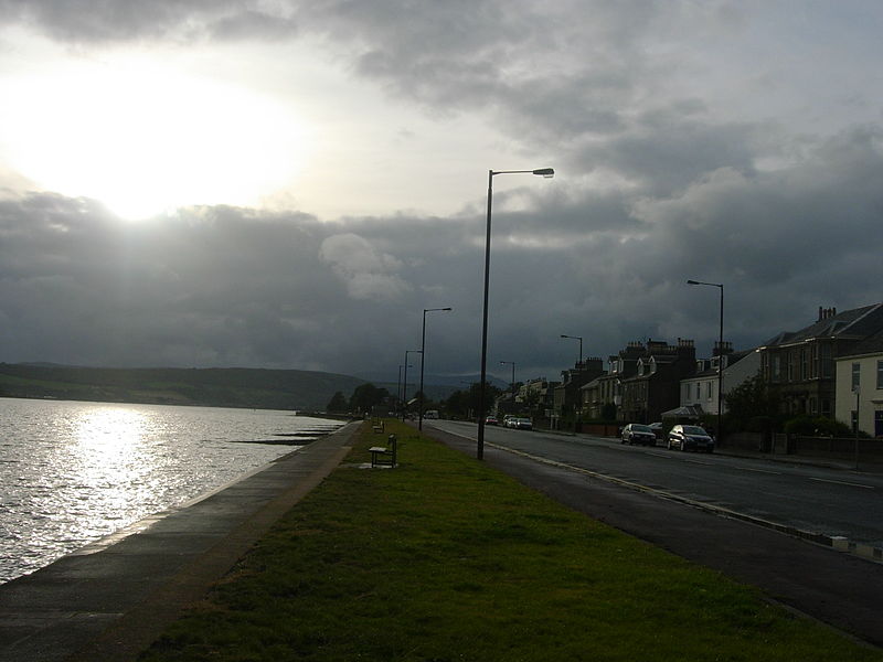 File:Helensburgh Front.JPG