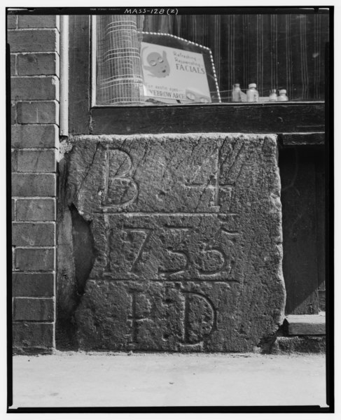 File:Historic American Buildings Survey Frank O. Branzetti, Photographer Aug. 8, 1940 (z) 4- MILE STONE, 366c CENTRE ST., ROXBURY - Milestones D, Y, Z, AA, BB, FF and NN, Various HABS MASS,13-ROX,8-4.tif