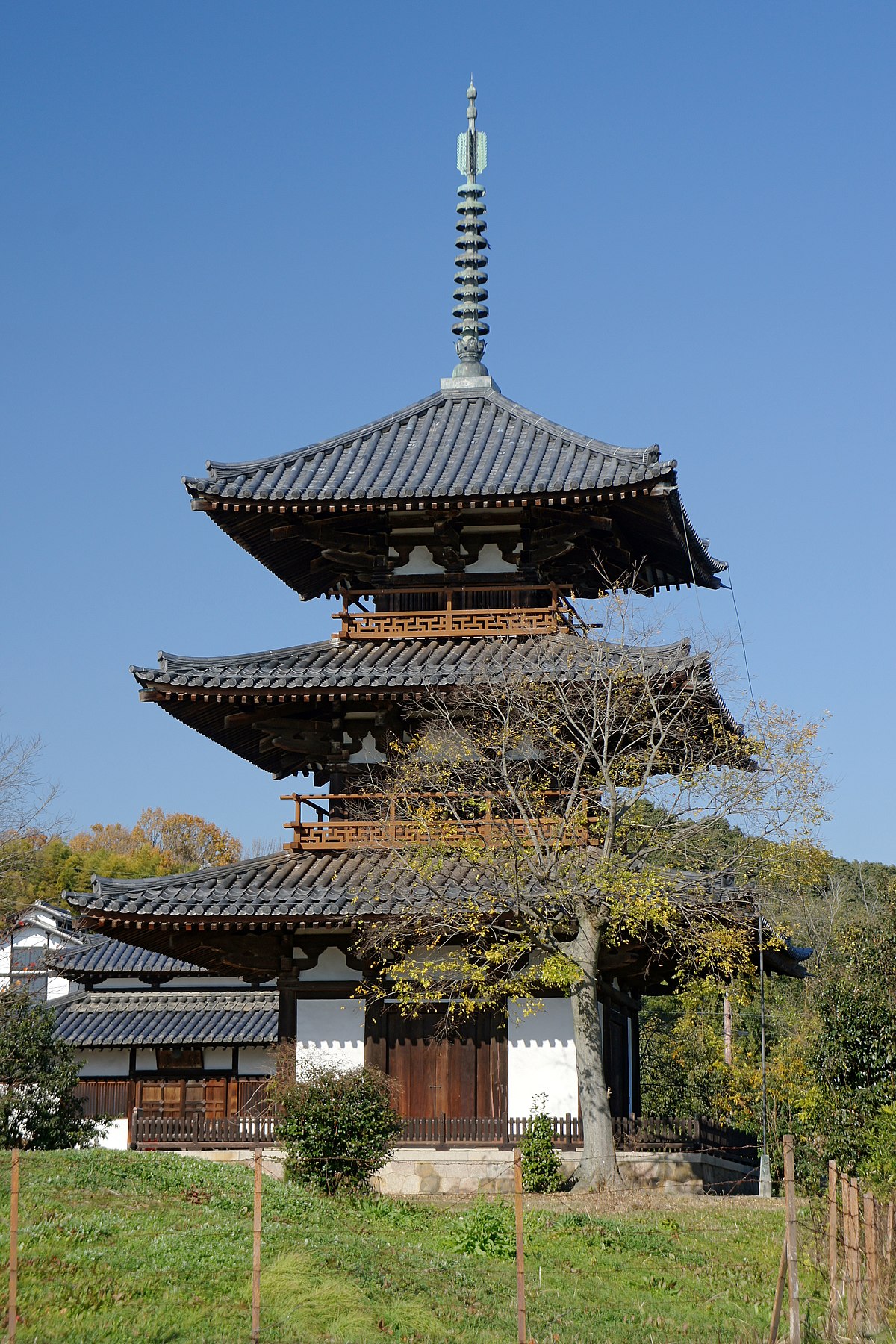 三重の塔