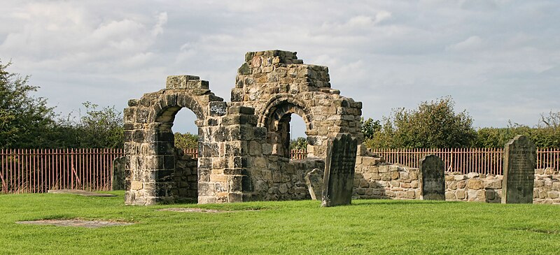 File:Holy Cross Church - geograph.org.uk - 2076396.jpg