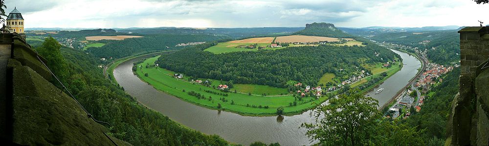 Закруты Лабы, выгляд од замка Кенигштайн, Саксонскый Швайц