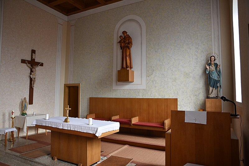 File:Kath Filialkirche hl Anton Neustift Interior 01.JPG